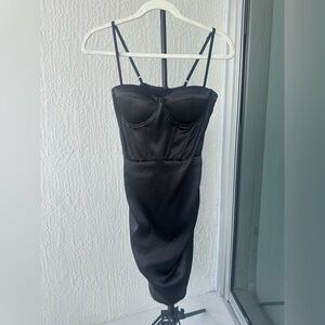 Elegant Black Strapless Dress